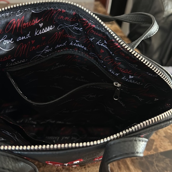 Handbag - Picture 2 of 3